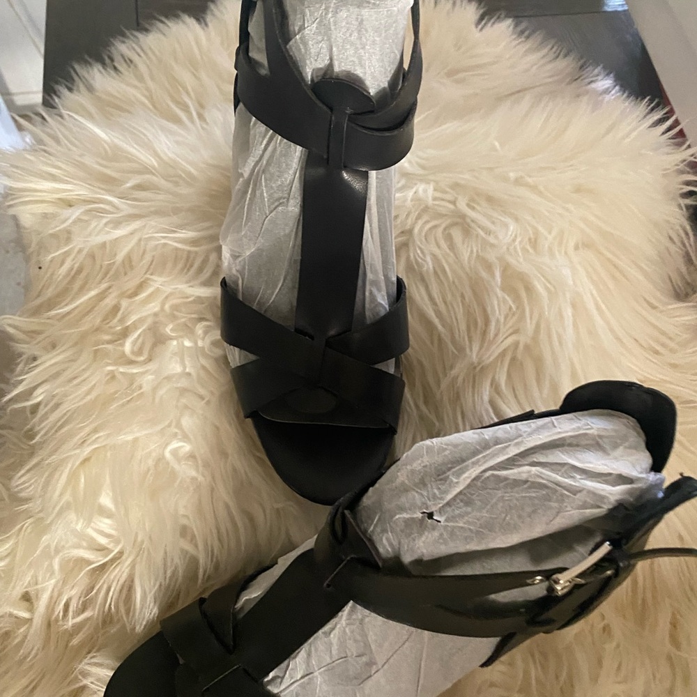 Guess black heels